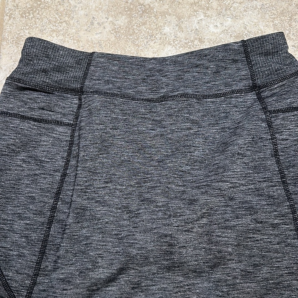 Athleta cute gray skort in excellent condition! - Picture 2 of 7